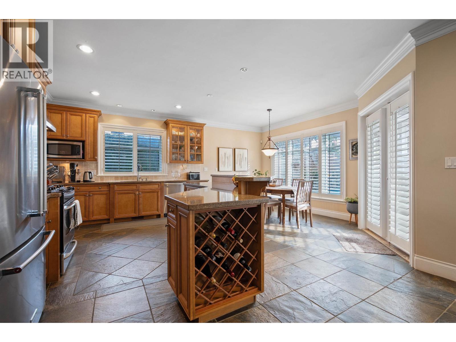 938 Kings Avenue, West Vancouver, British Columbia  V7T 2B7 - Photo 6 - R3062932