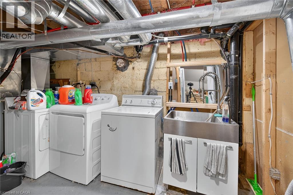 230 Broadway Avenue, Hamilton, Ontario  L8S 2W6 - Photo 19 - 40783697