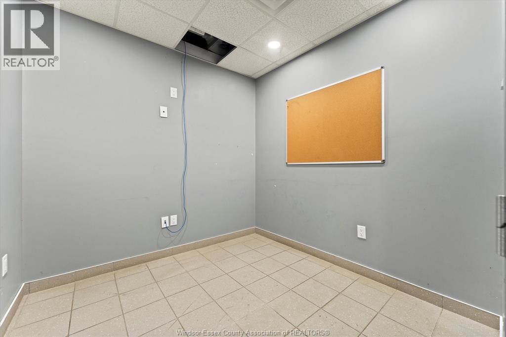 3215 Jefferson Unit# 100, Windsor, Ontario  N8T 2W7 - Photo 16 - 25027487