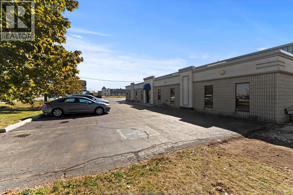 3215 Jefferson Unit# 100, Windsor, Ontario  N8T 2W7 - Photo 3 - 25027487