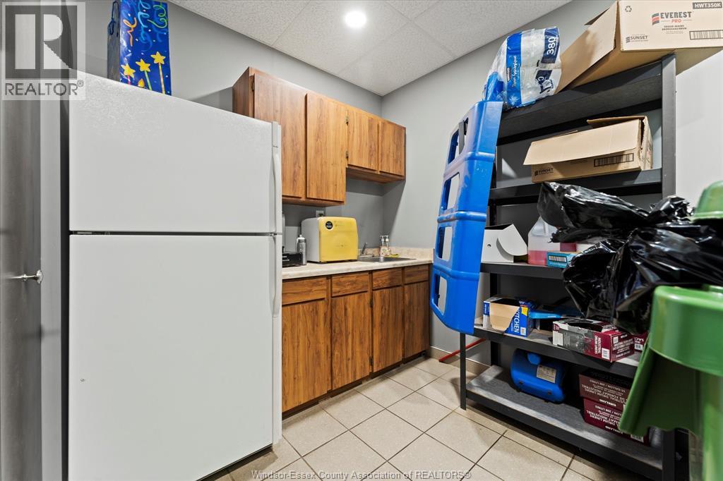 3215 Jefferson Unit# 100, Windsor, Ontario  N8T 2W7 - Photo 18 - 25027487