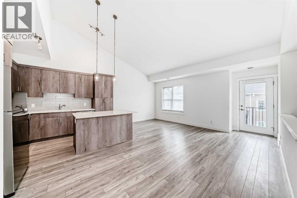 645 Cranbrook Walk Se, Calgary, Alberta  T3M 2V5 - Photo 3 - A2249053