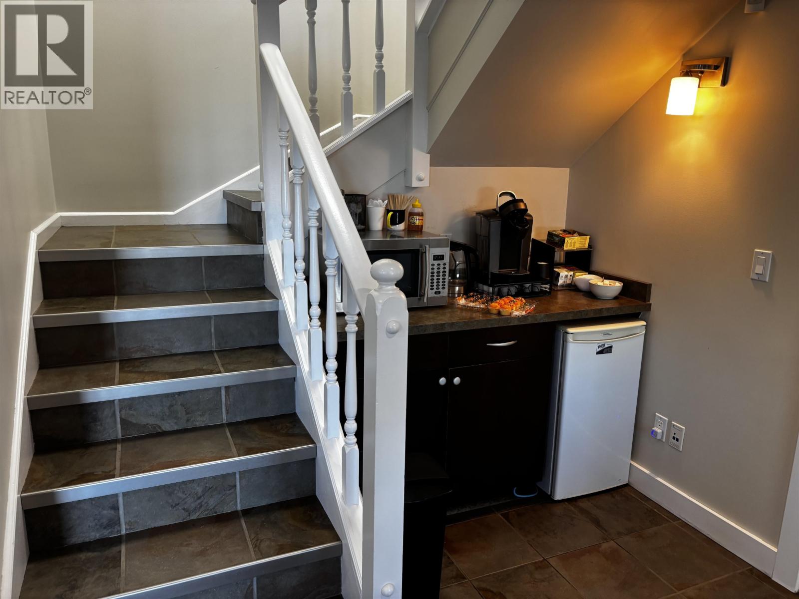 9303 85 Avenue, Fort St. John, British Columbia  V1J 5Z3 - Photo 5 - C8073388