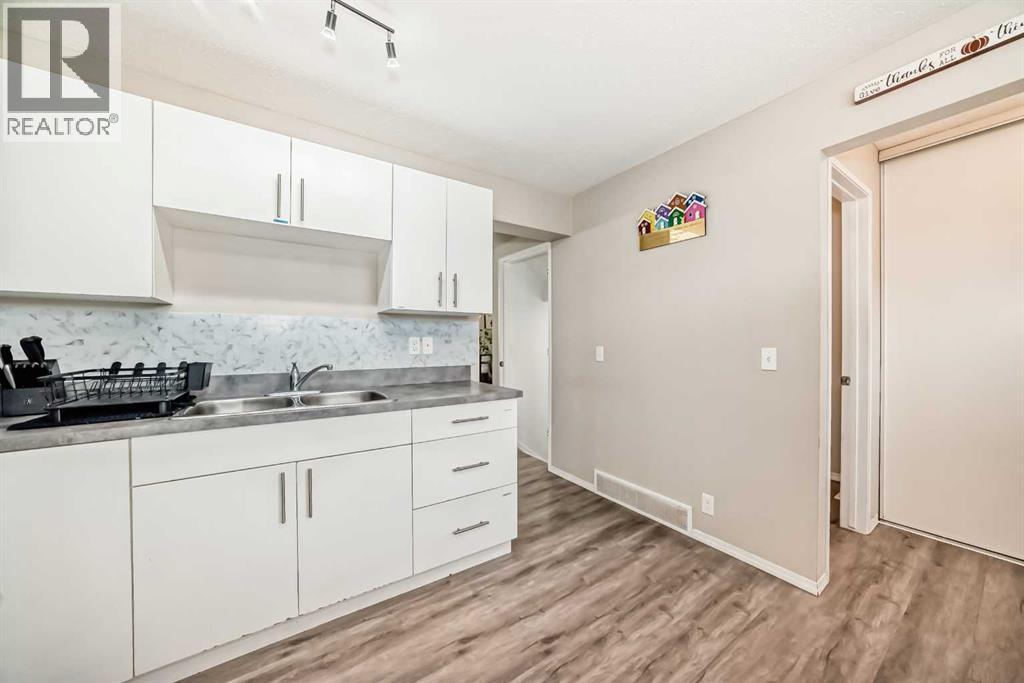 6480 54 Street Ne, Calgary, Alberta  T3J 1Z5 - Photo 3 - A2265444