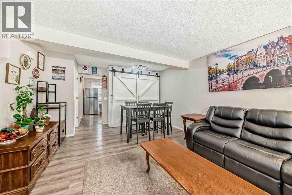 6480 54 Street Ne, Calgary, Alberta  T3J 1Z5 - Photo 5 - A2265444