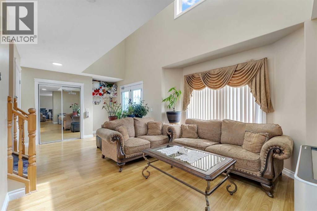 197 Tarawood Place Ne, Calgary, Alberta  T3J 5B4 - Photo 5 - A2267619