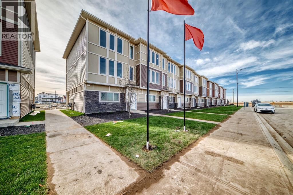 52, 145 Chelsea Mews, Chestermere, Alberta  T1X 3H2 - Photo 45 - A2267627