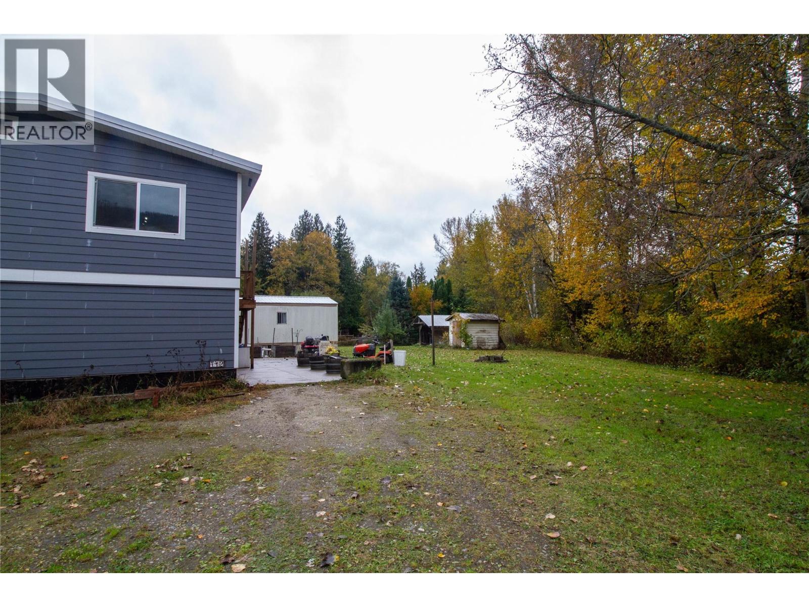 712 Begbie Road, Revelstoke, British Columbia  V0E 2S0 - Photo 5 - 10365407