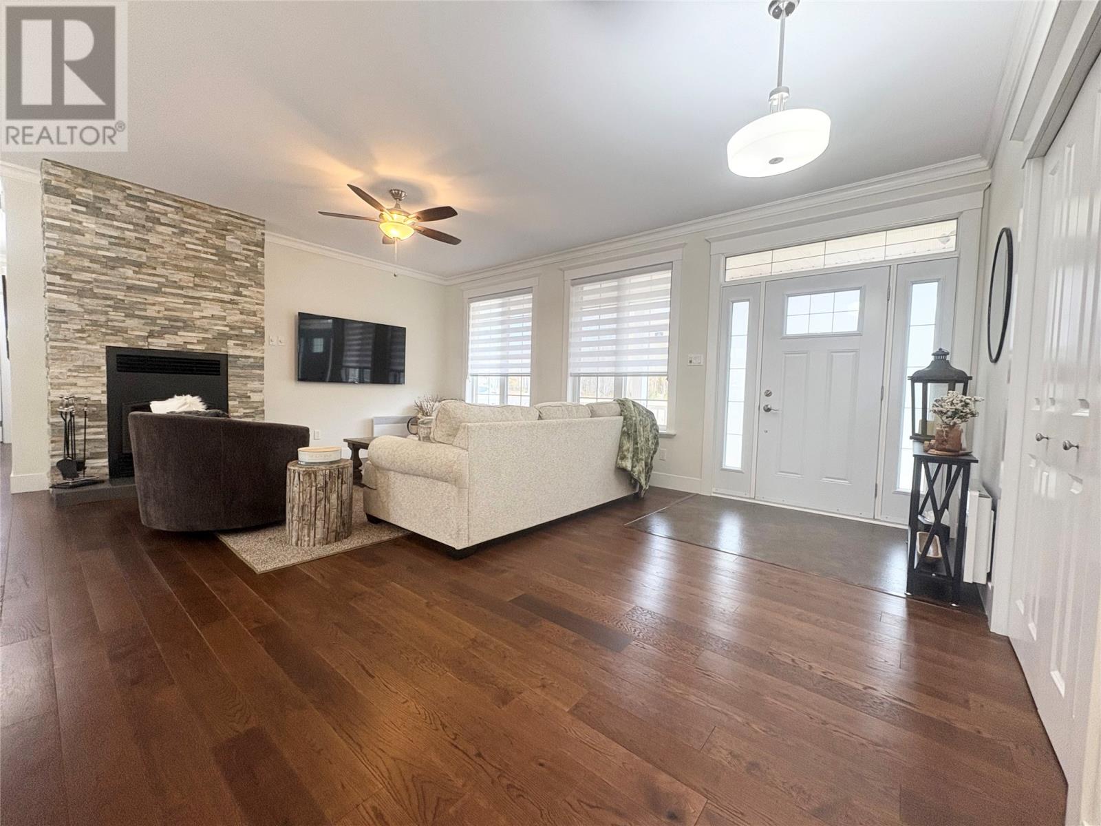 10 Old Briton Crescent, Lewisporte, Newfoundland & Labrador  A0G 3A0 - Photo 5 - 1292045