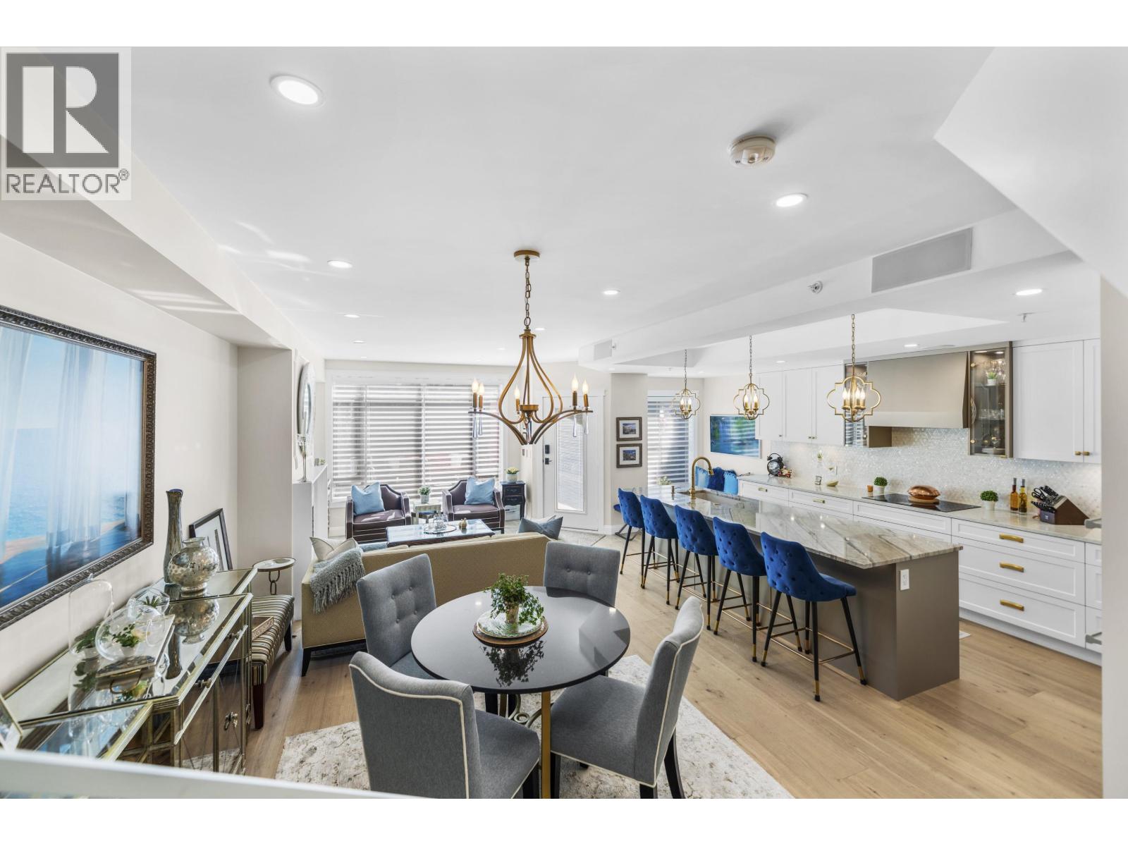 112 3600 WINDCREST DRIVE, North Vancouver, British Columbia