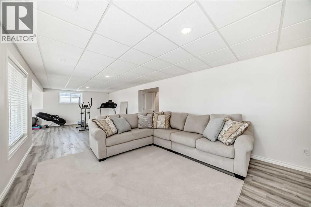 7 Stage Coach Meadow, Rural Rocky View County, Alberta  T4A 0P2 - Photo 34 - A2267077