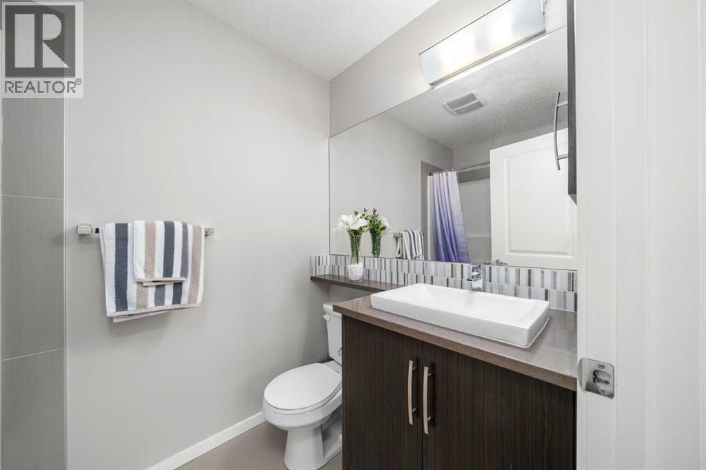 444 Ascot Circle Sw, Calgary, Alberta  T3H 0X3 - Photo 21 - A2267250