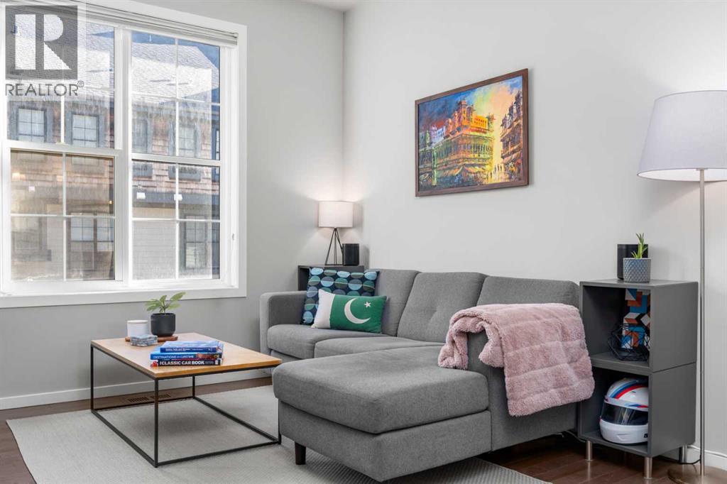 444 Ascot Circle Sw, Calgary, Alberta  T3H 0X3 - Photo 9 - A2267250