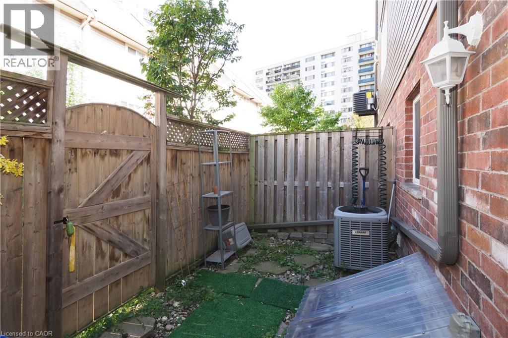 55 Mooregate Crescent Unit# 12a, Kitchener, Ontario  N2M 0A6 - Photo 14 - 40784097