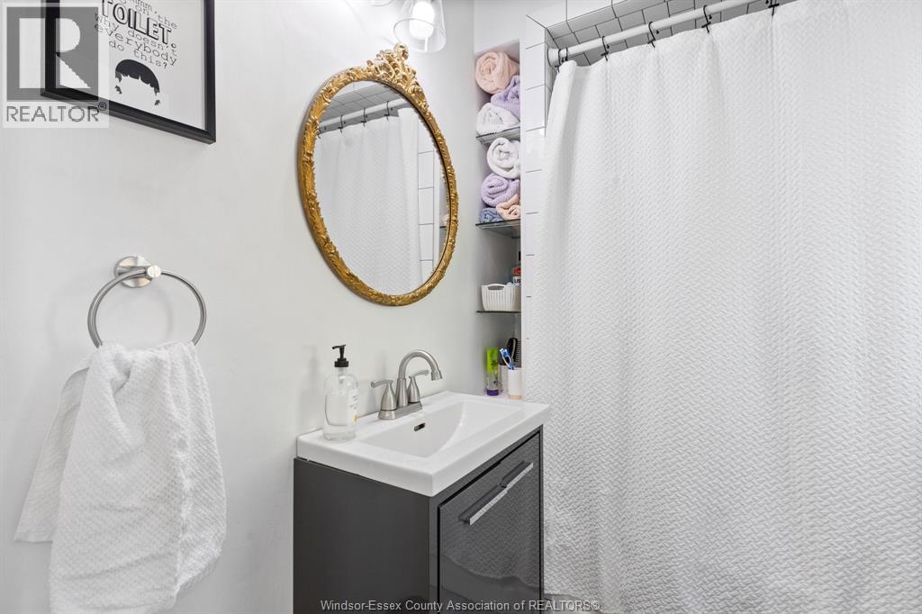 376 Lauzon, Windsor, Ontario  N8S 3L9 - Photo 15 - 25025553