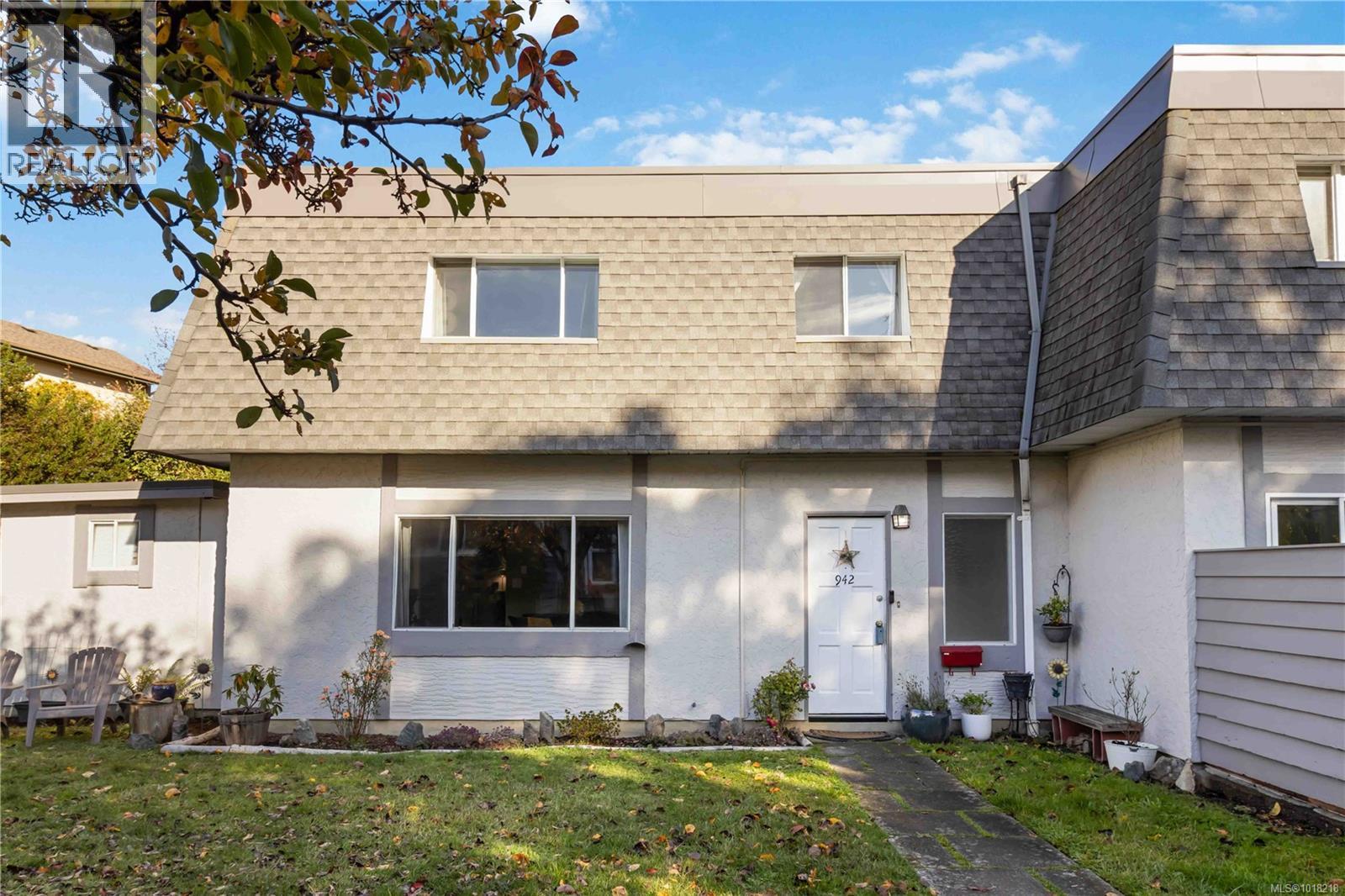 942 Market St, Victoria, British Columbia