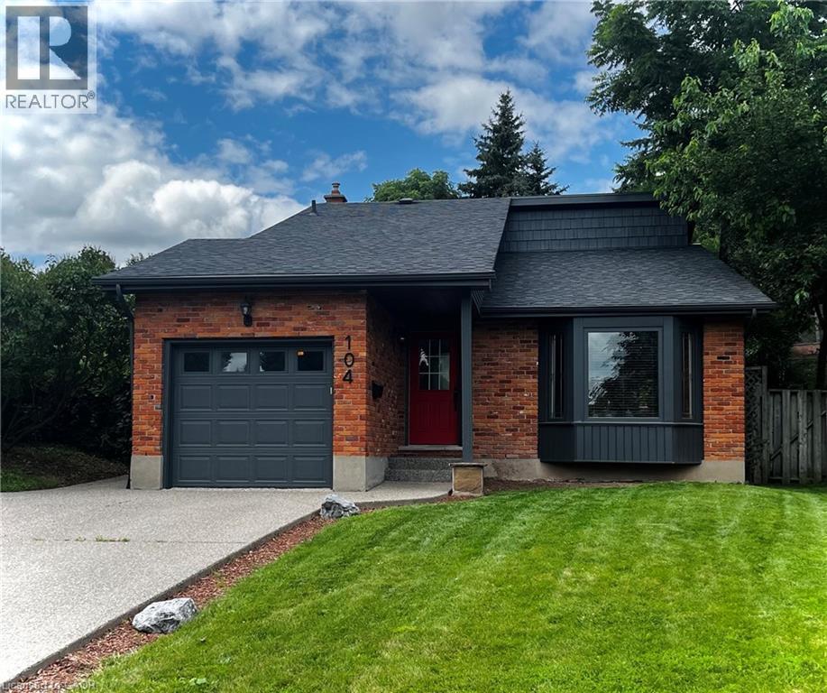 104 HOMEVIEW Place, Waterloo, Ontario