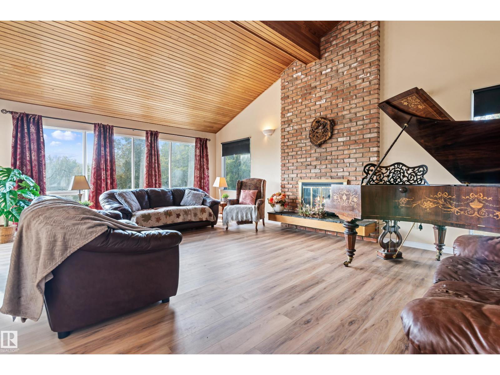 #29 26123 TWP RD 511, Rural Parkland County, Alberta