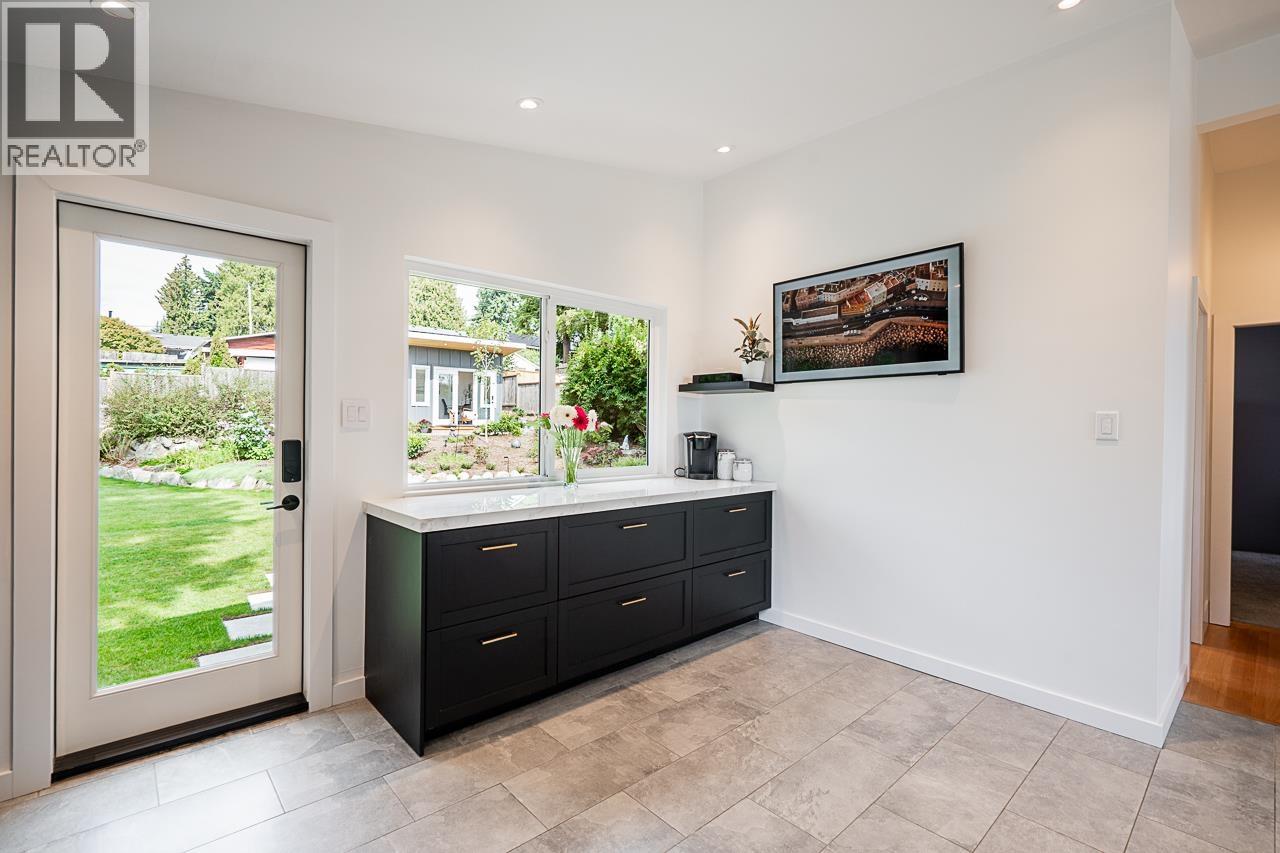 1723 Hammond Avenue, Coquitlam, British Columbia  V3K 2P8 - Photo 4 - R3051213