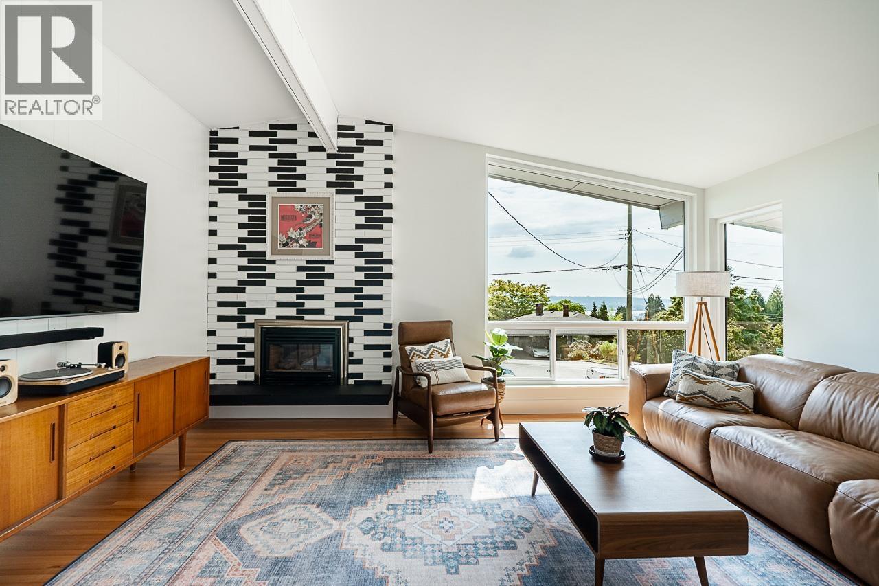 1723 Hammond Avenue, Coquitlam, British Columbia  V3K 2P8 - Photo 6 - R3051213