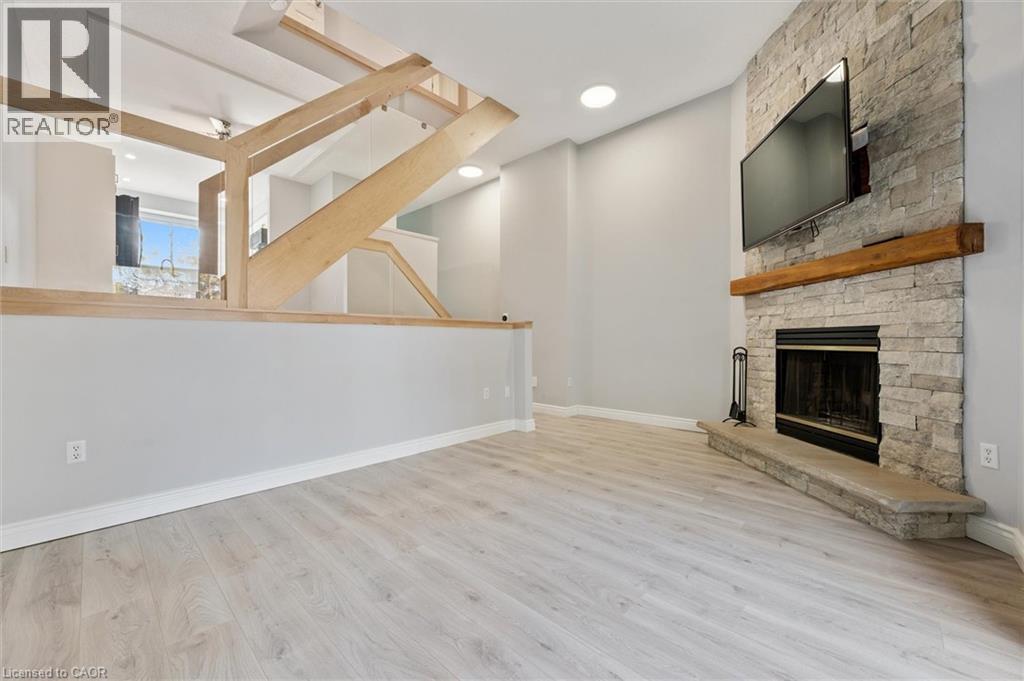 589 Beechwood Drive Unit# 5, Waterloo, Ontario  N2T 2K9 - Photo 4 - 40784123