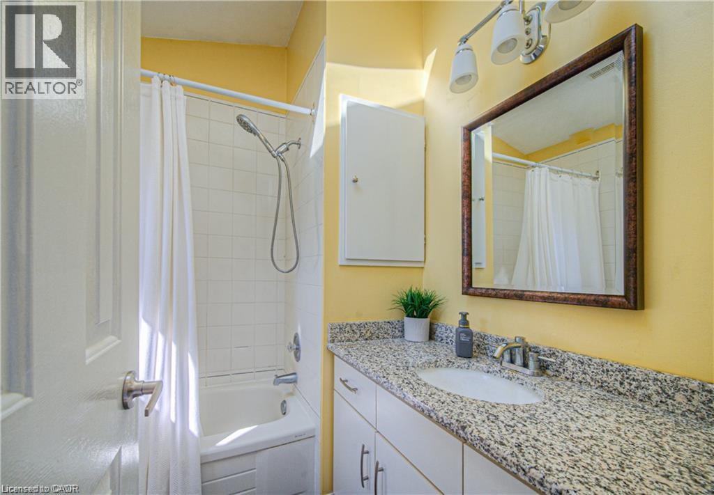 225 Benjamin Road Unit# 56, Waterloo, Ontario  N2V 1Z3 - Photo 19 - 40784072