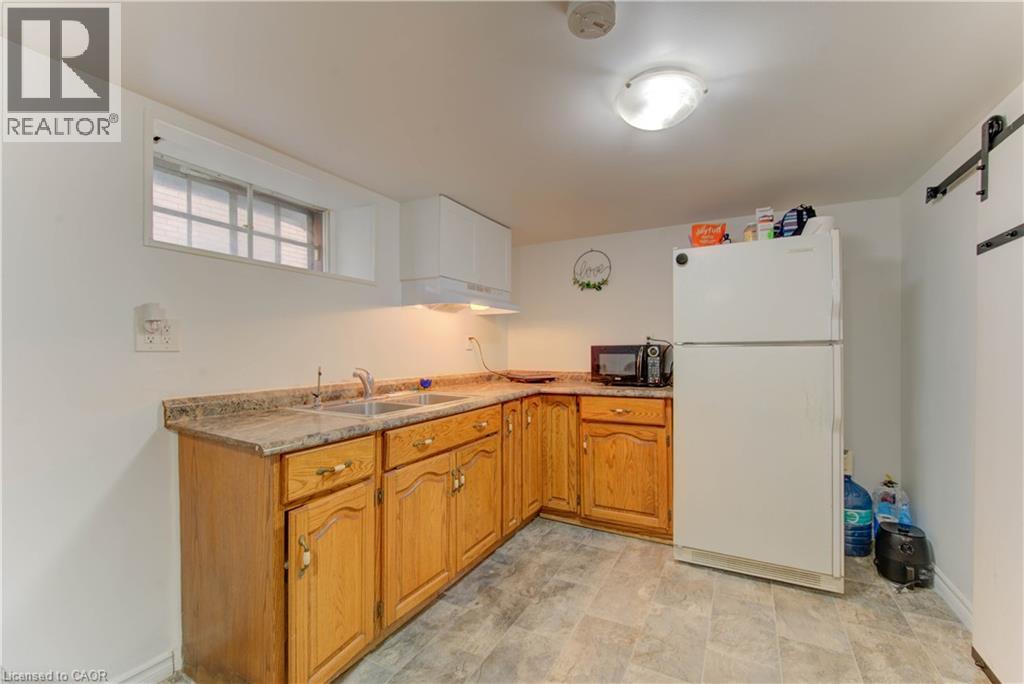 9 Kehl Street, Kitchener, Ontario  N2M 3T8 - Photo 28 - 40783857