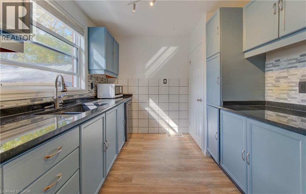 9 Kehl Street, Kitchener, Ontario  N2M 3T8 - Photo 8 - 40783857