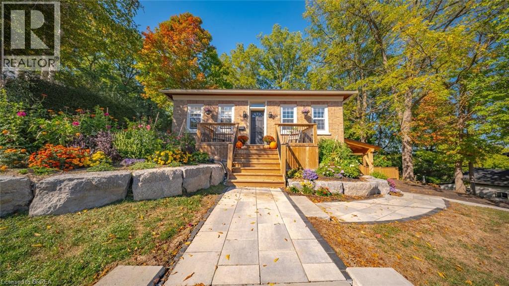 64 MAIN Street, Paris, Ontario