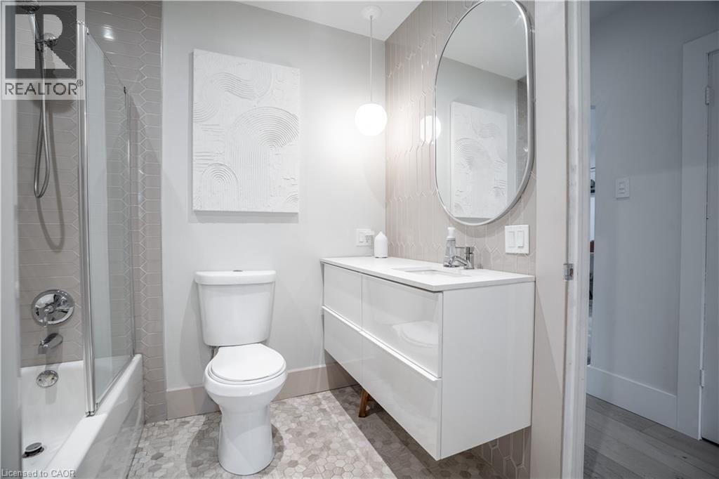 128 East 17th Street, Hamilton, Ontario  L9A 4M5 - Photo 23 - 40784096