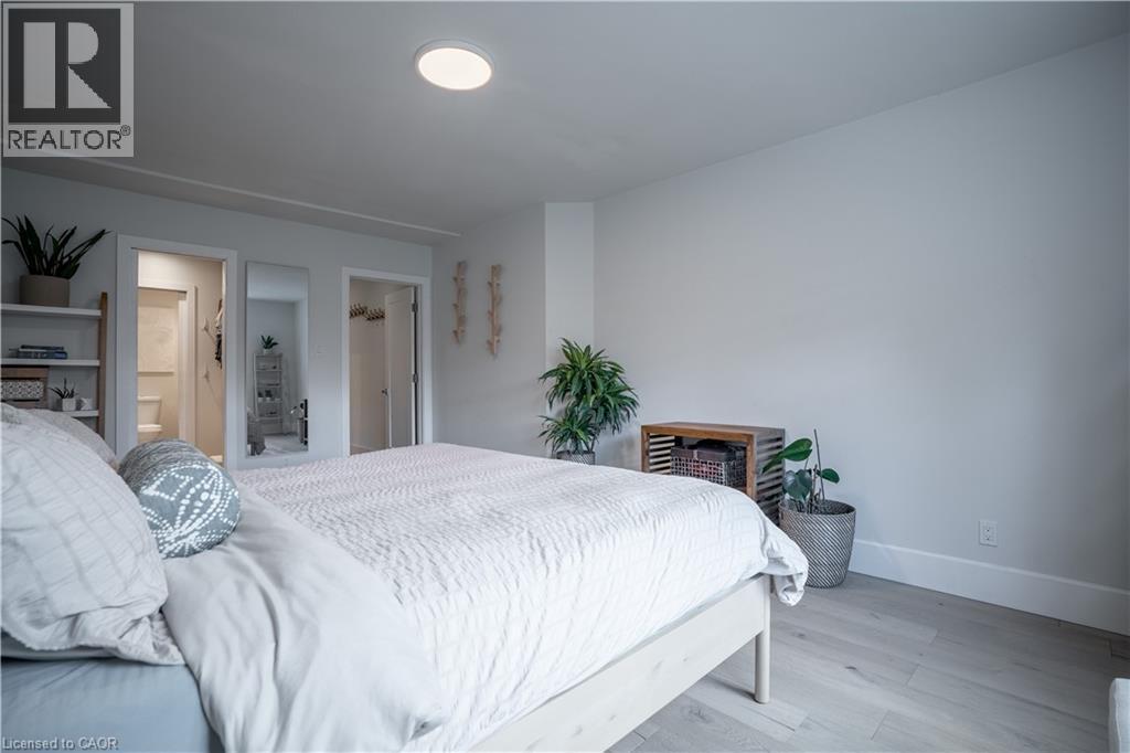 128 East 17th Street, Hamilton, Ontario  L9A 4M5 - Photo 21 - 40784096