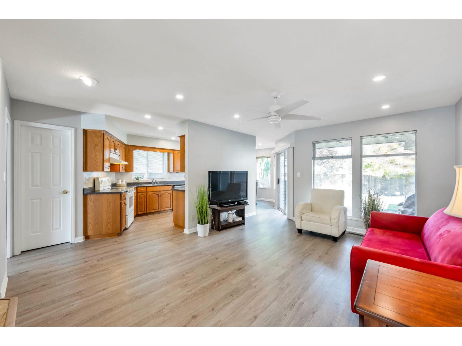 16339 95th Avenue, Surrey, British Columbia  V4N 3C5 - Photo 9 - R3061910