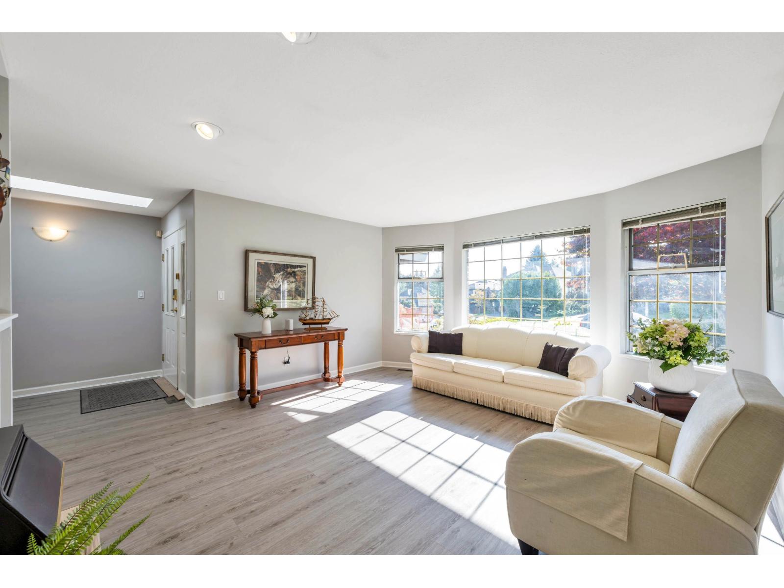 16339 95th Avenue, Surrey, British Columbia  V4N 3C5 - Photo 4 - R3061910