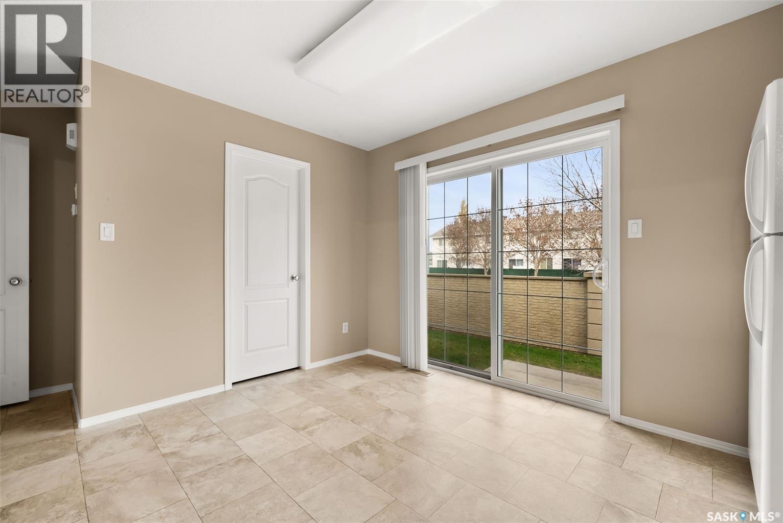 2750 Cranbourn Crescent, Regina, Saskatchewan  S4V 3C1 - Photo 10 - SK021955