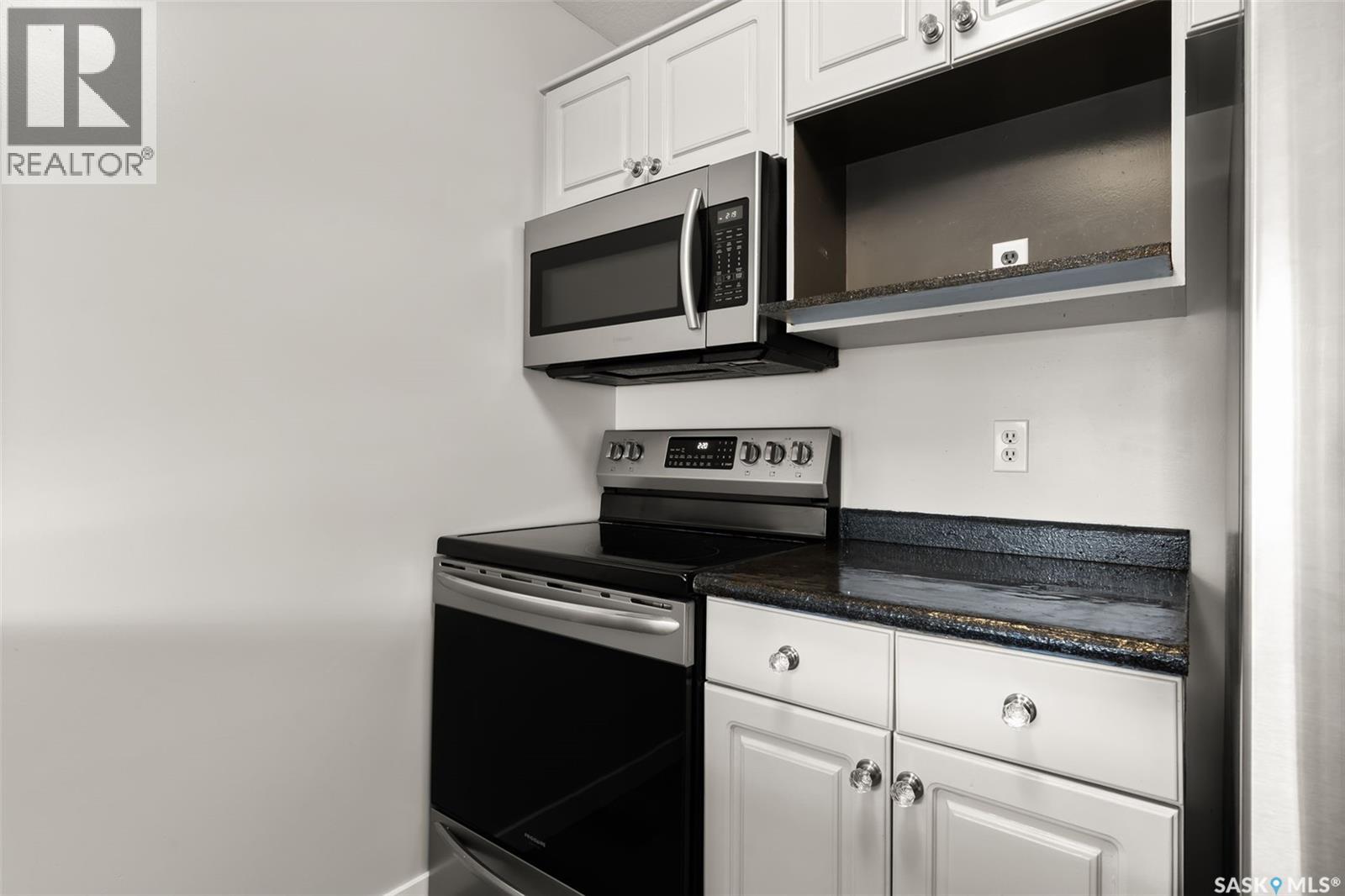 3918 7th Avenue E, Regina, Saskatchewan  S4N 7L9 - Photo 11 - SK021954