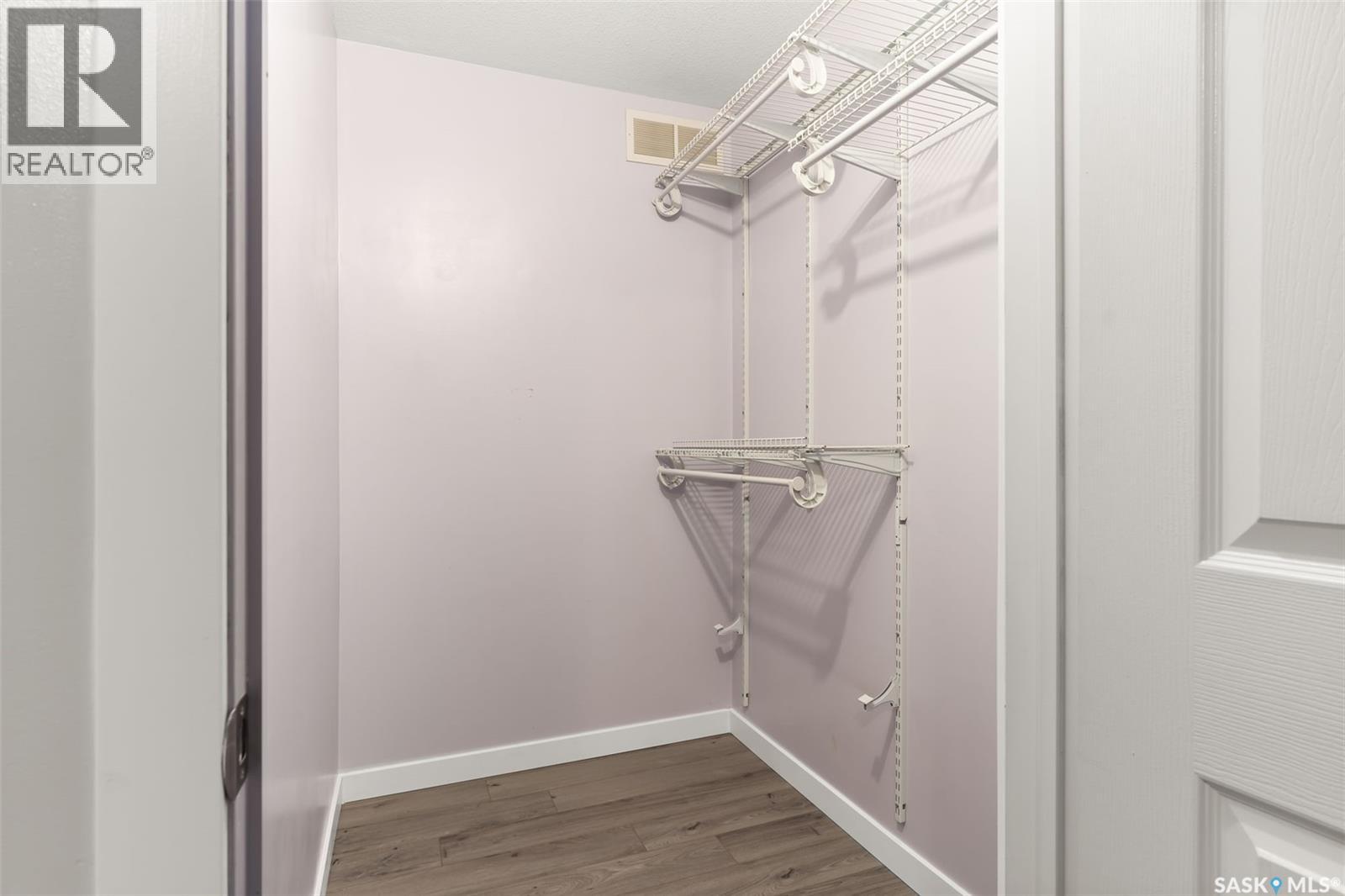 3918 7th Avenue E, Regina, Saskatchewan  S4N 7L9 - Photo 21 - SK021954