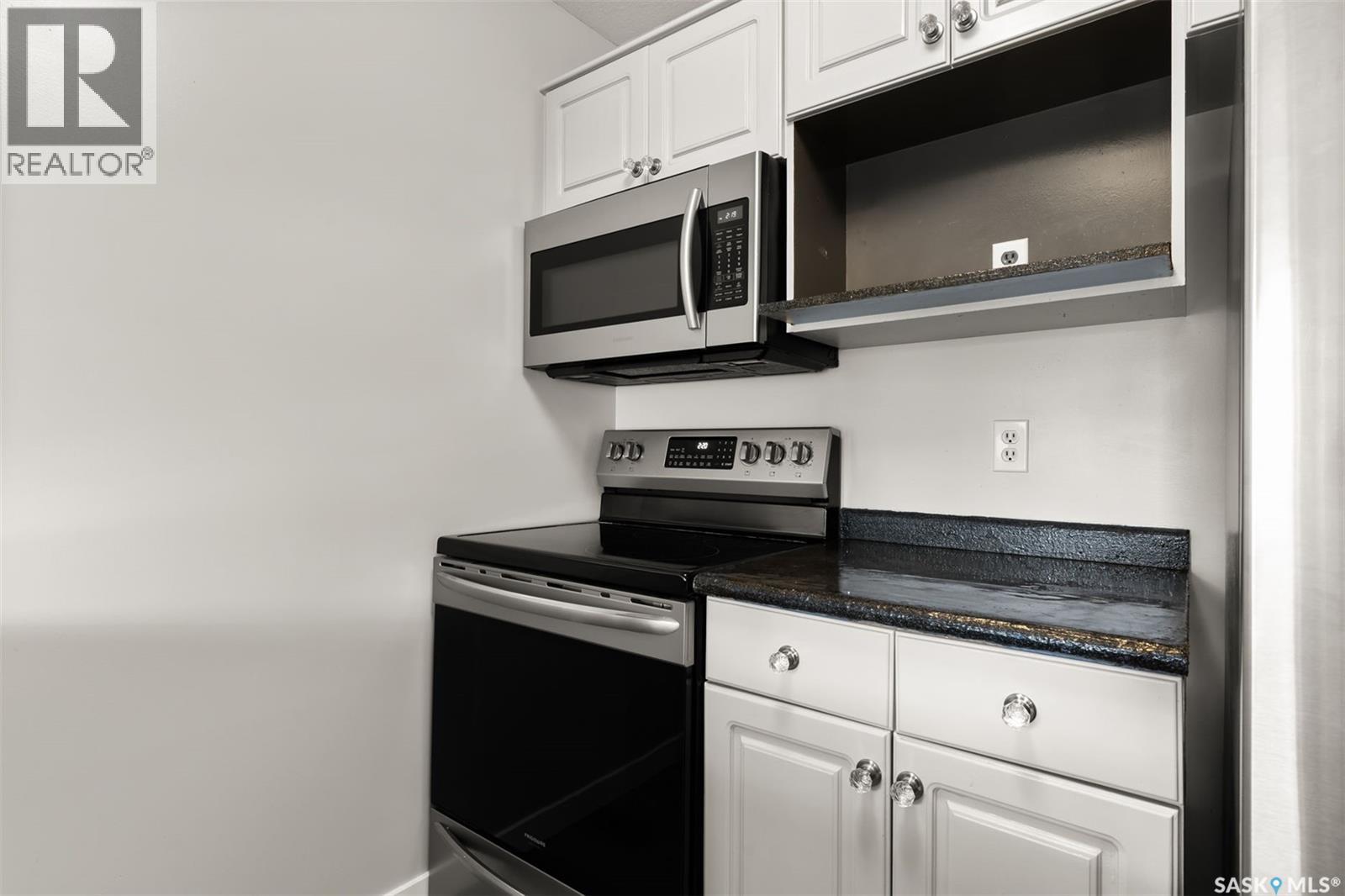 3918 7th Avenue E, Regina, Saskatchewan  S4N 7L9 - Photo 8 - SK021954