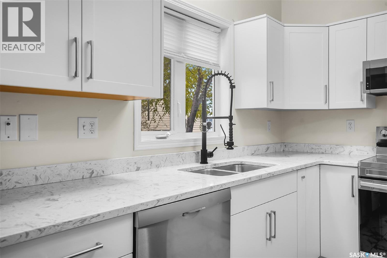 1512 7th Avenue N, Saskatoon, Saskatchewan  S7K 2W5 - Photo 11 - SK021943