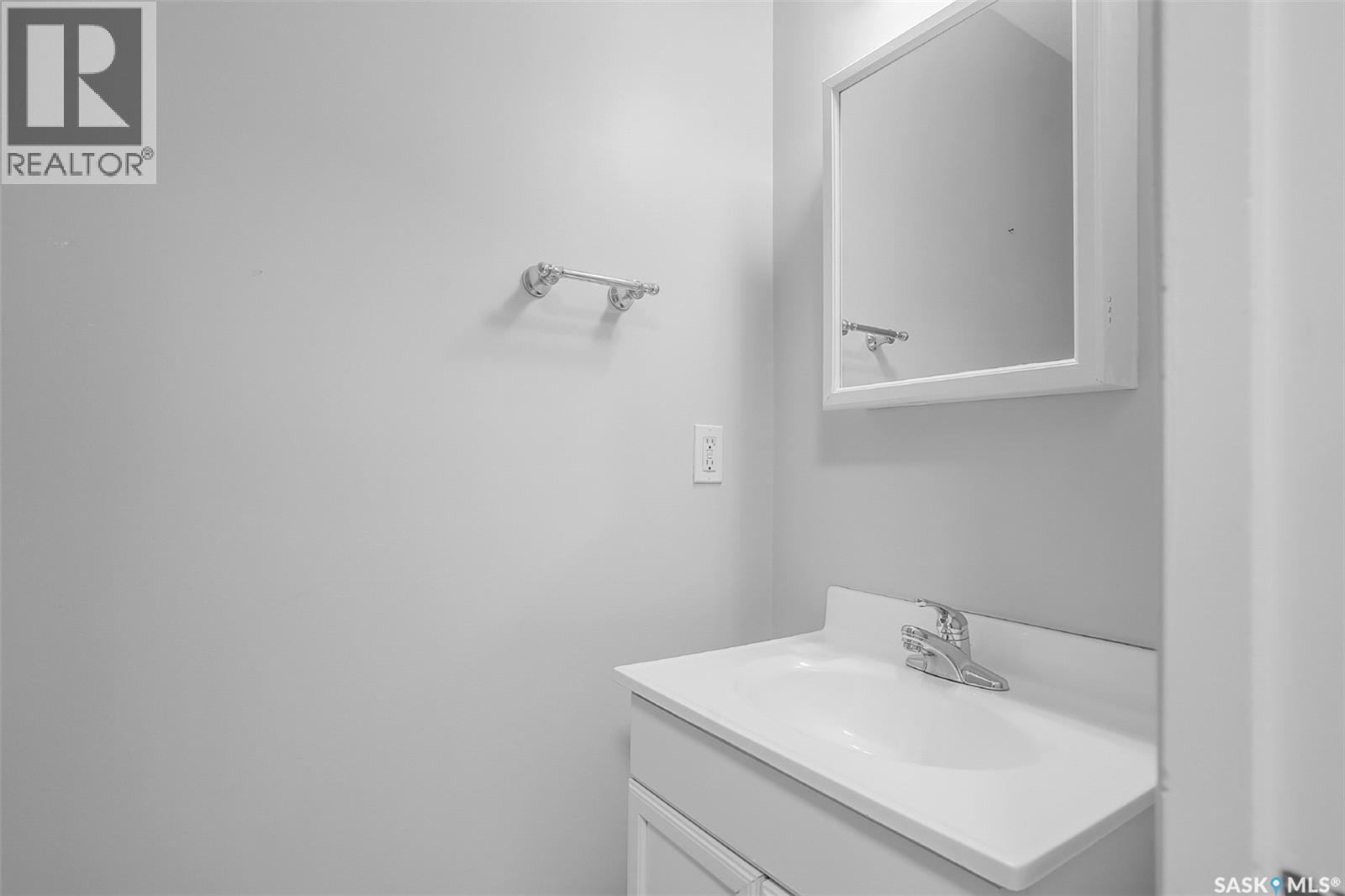 1512 7th Avenue N, Saskatoon, Saskatchewan  S7K 2W5 - Photo 28 - SK021943