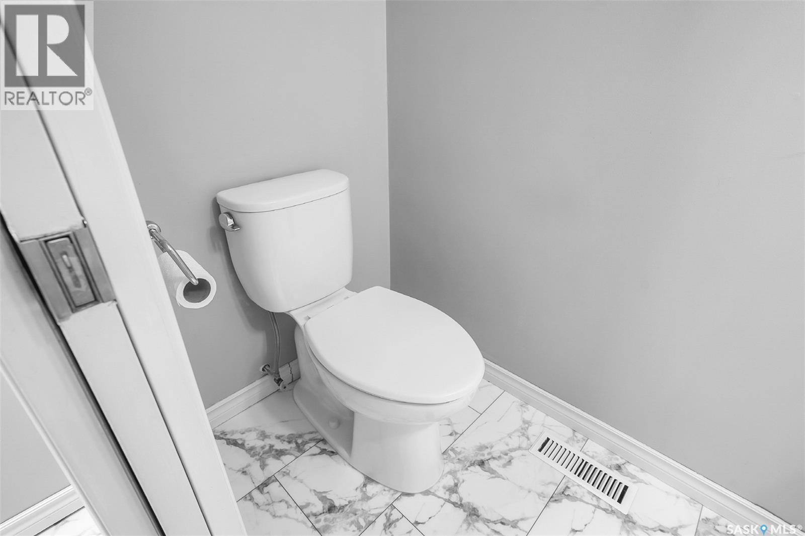 1512 7th Avenue N, Saskatoon, Saskatchewan  S7K 2W5 - Photo 29 - SK021943