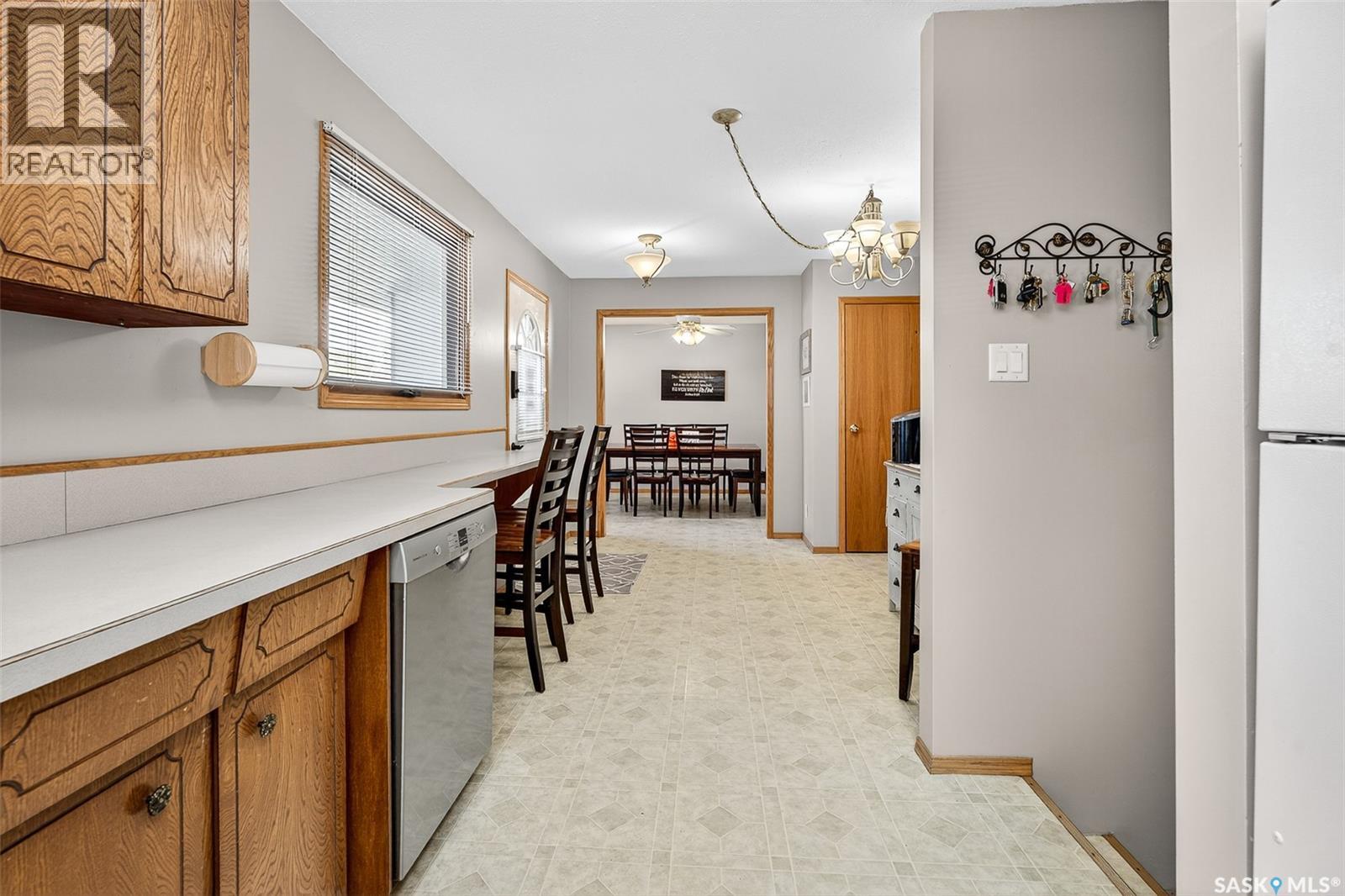 1305 Princess Crescent, Moose Jaw, Saskatchewan  S6H 6V7 - Photo 19 - SK021925