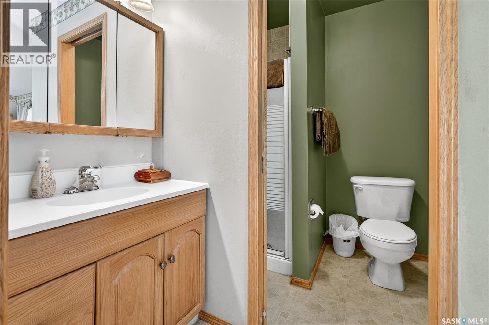 1305 Princess Crescent, Moose Jaw, Saskatchewan  S6H 6V7 - Photo 32 - SK021925