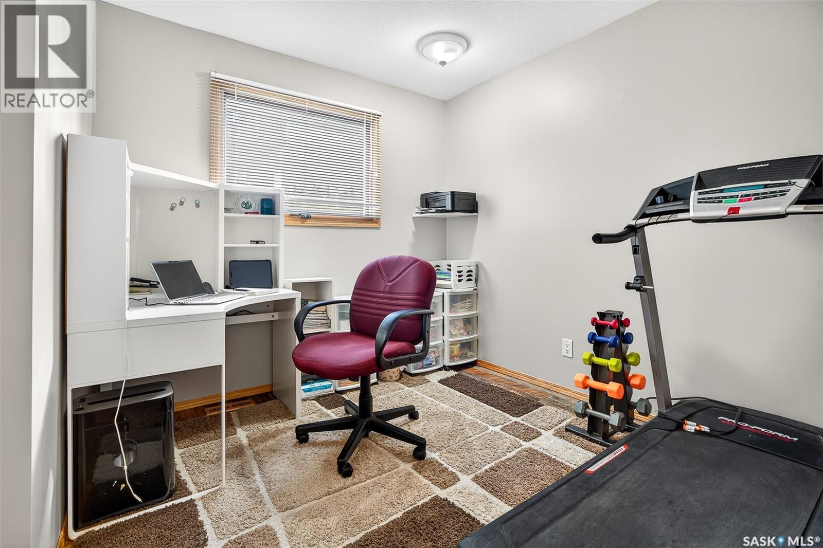 1305 Princess Crescent, Moose Jaw, Saskatchewan  S6H 6V7 - Photo 37 - SK021925