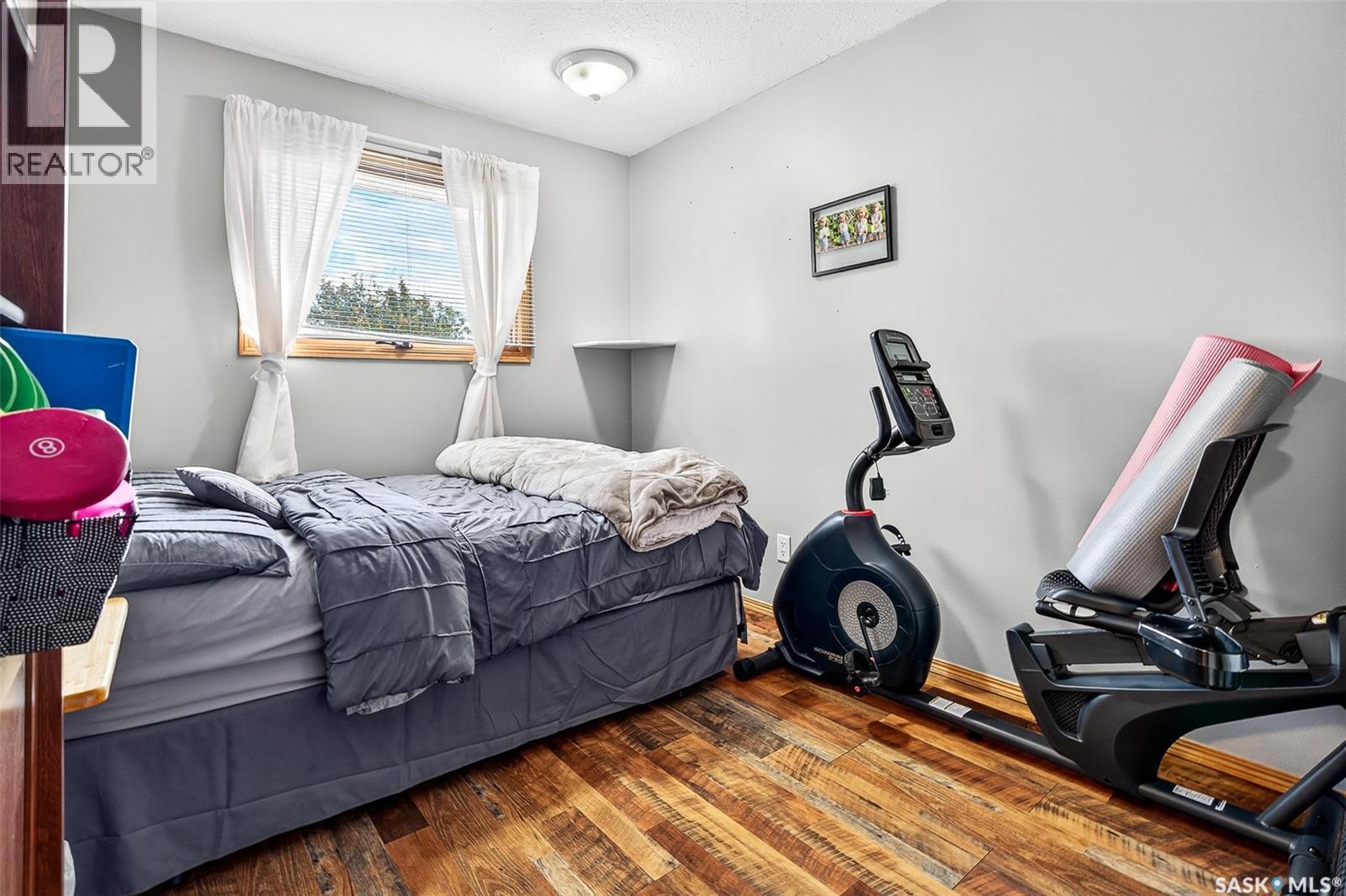 1305 Princess Crescent, Moose Jaw, Saskatchewan  S6H 6V7 - Photo 38 - SK021925