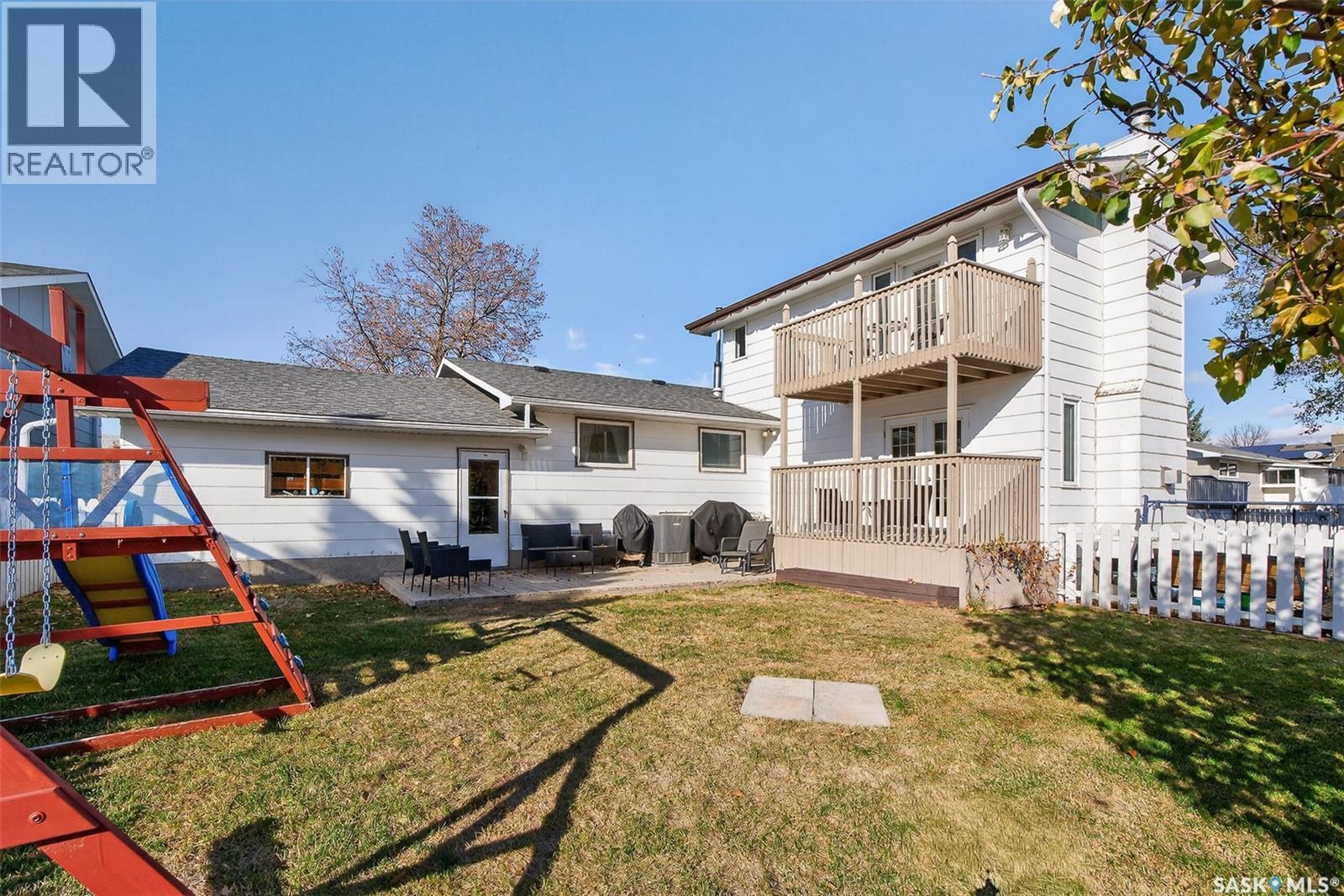 1305 Princess Crescent, Moose Jaw, Saskatchewan  S6H 6V7 - Photo 9 - SK021925