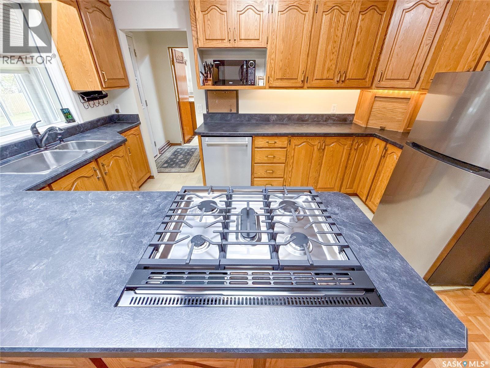 220 1st Street W, Ponteix, Saskatchewan  S0N 1Z0 - Photo 18 - SK021875