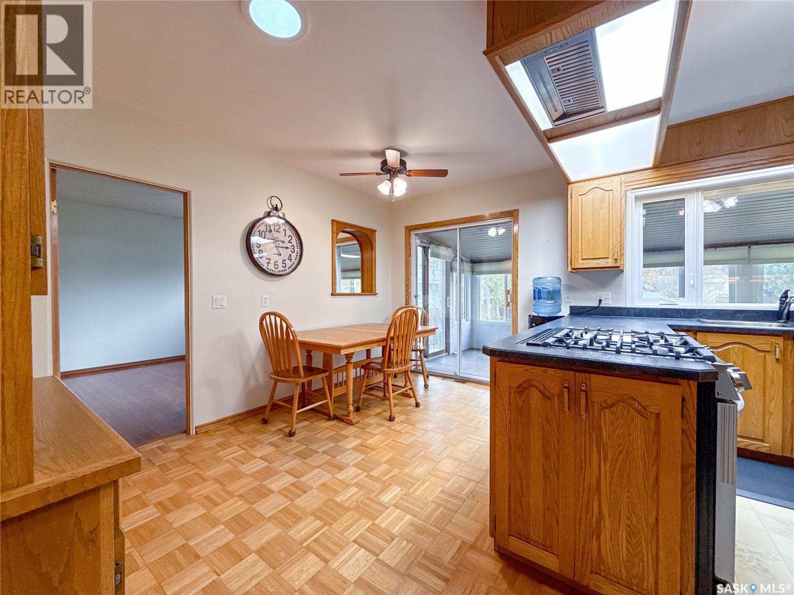 220 1st Street W, Ponteix, Saskatchewan  S0N 1Z0 - Photo 20 - SK021875