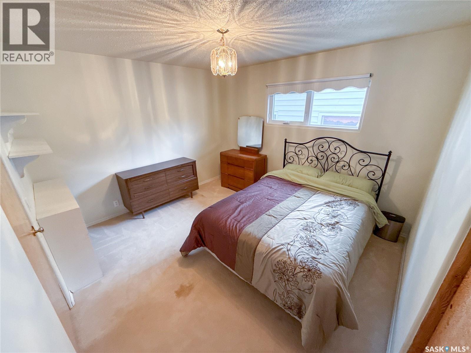 220 1st Street W, Ponteix, Saskatchewan  S0N 1Z0 - Photo 25 - SK021875