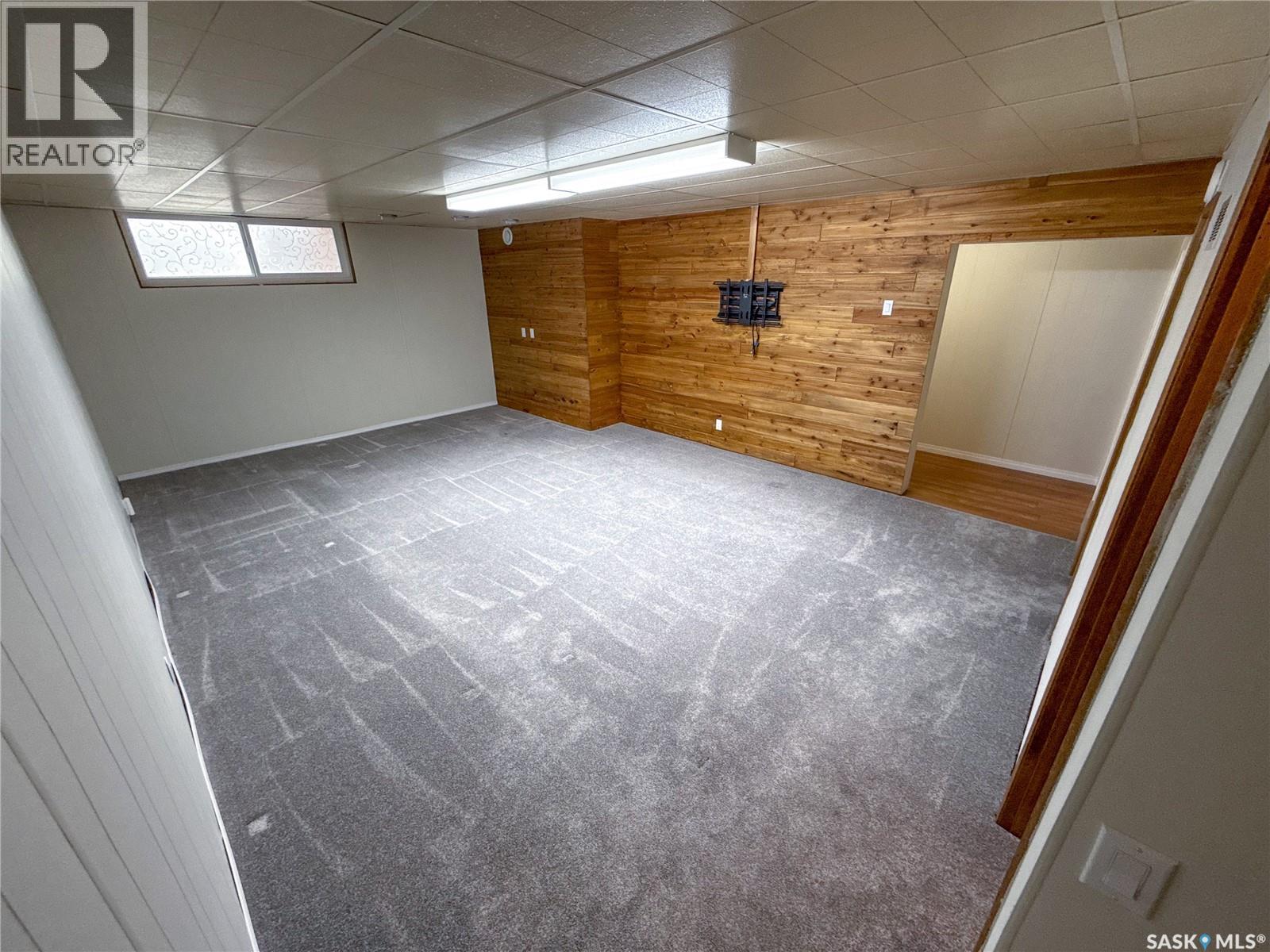 220 1st Street W, Ponteix, Saskatchewan  S0N 1Z0 - Photo 32 - SK021875