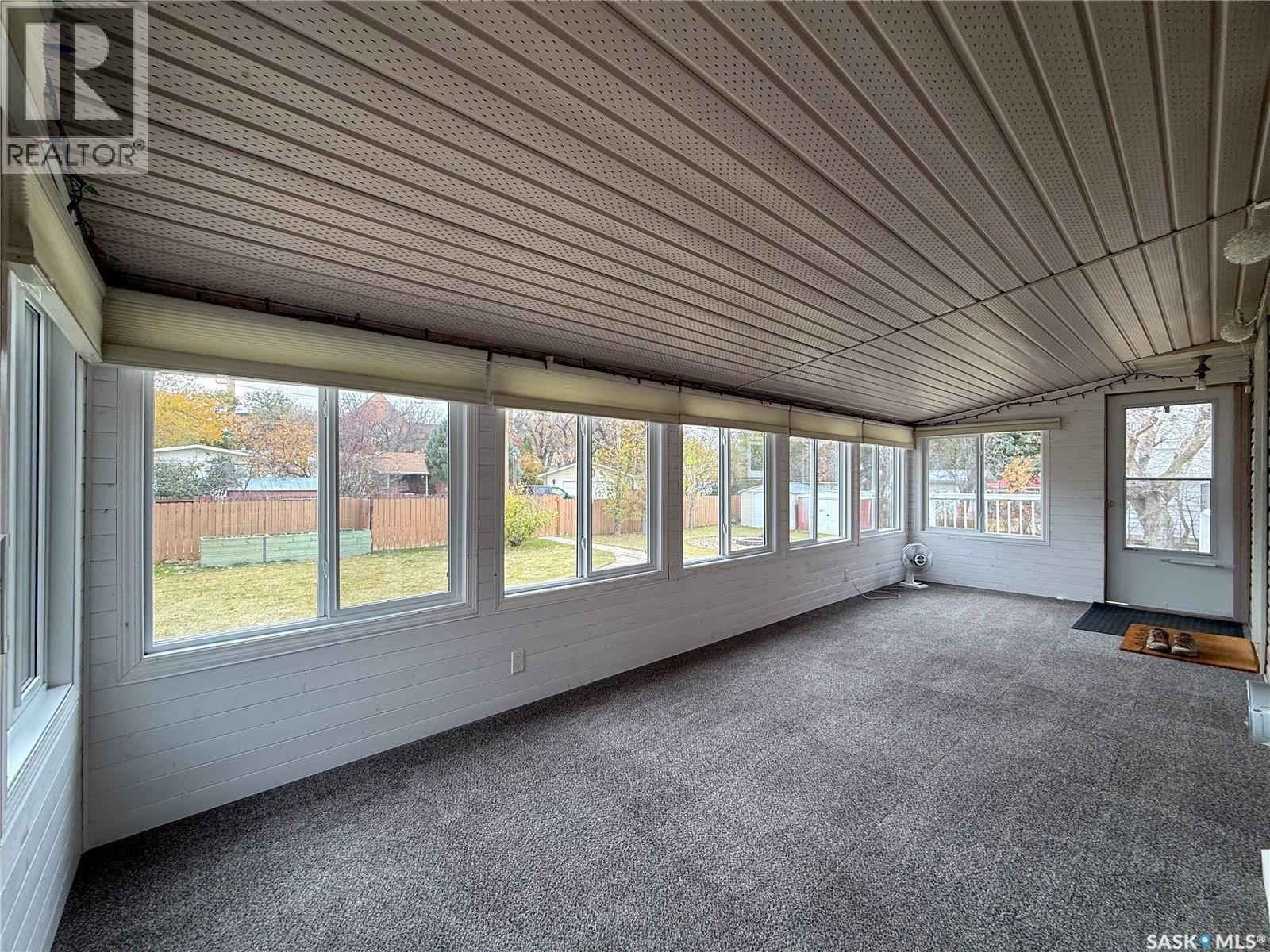 220 1st Street W, Ponteix, Saskatchewan  S0N 1Z0 - Photo 43 - SK021875